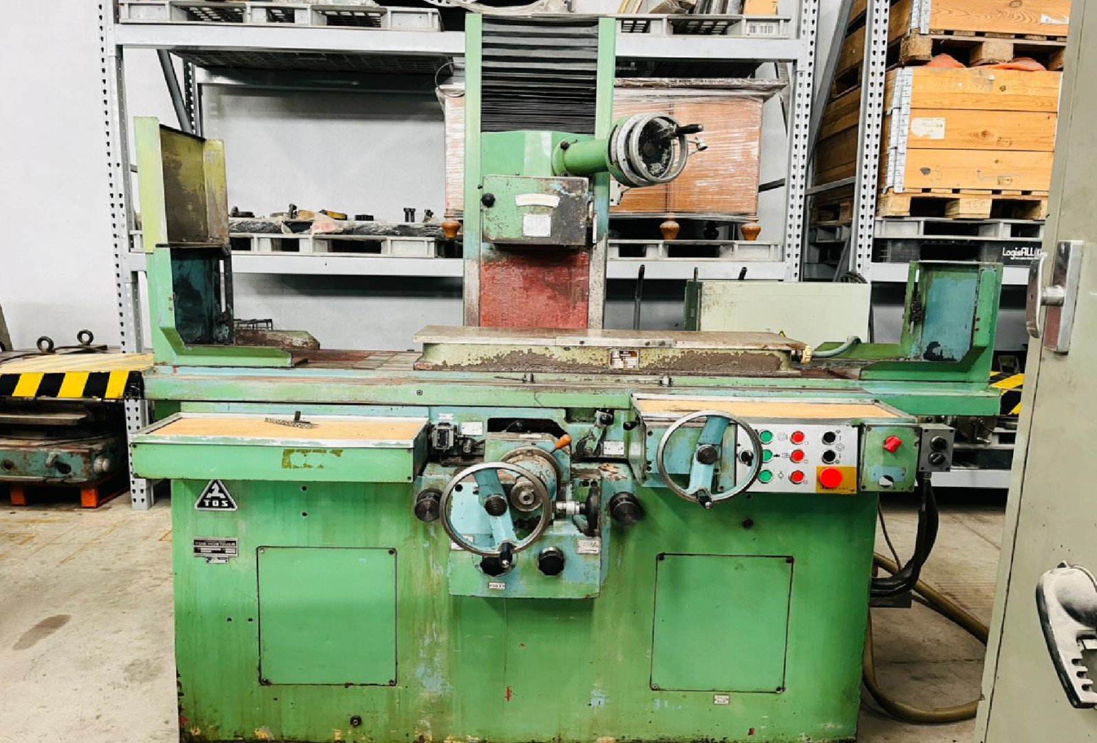 Rectificadora plana TOS BPH 320A · mesa 300 x 1,000 mm (Maq. 1667)